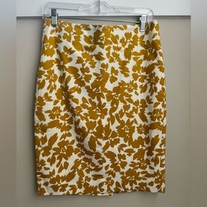 Ann Taylor Loft Mustard and White Floral Pencil Skirt Sz 6